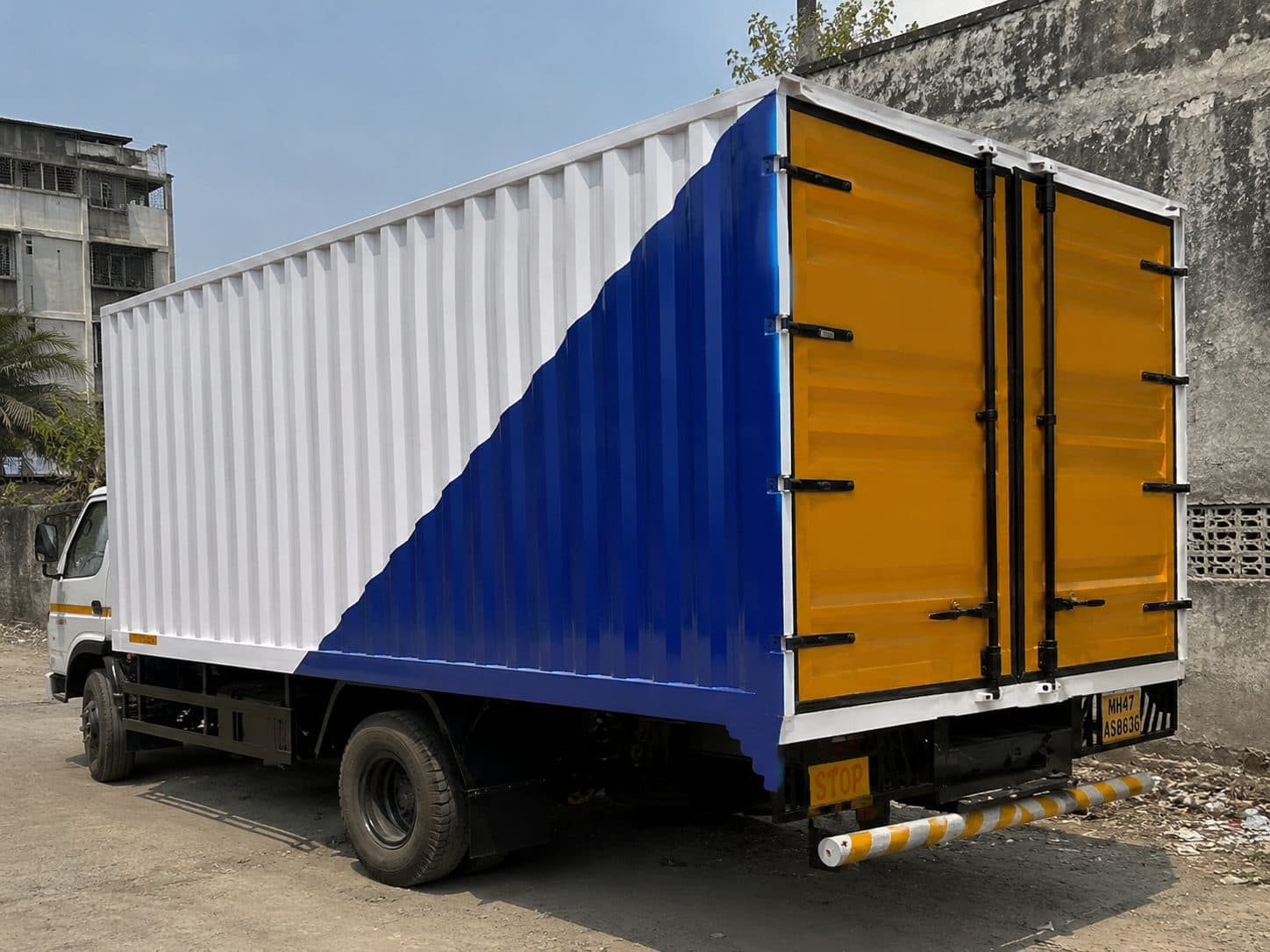 Door-to-Door, 24×7 — Akash Goods Carriers